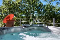 Gîte Domaine de Nazère - Hot Tub
