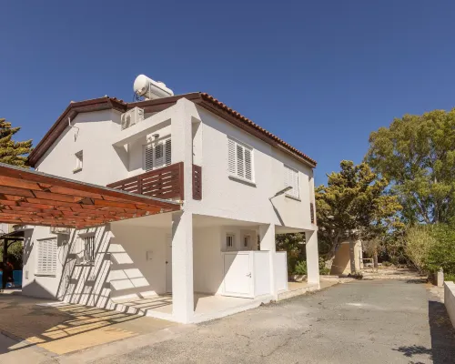 Laranca Oneiro Seaside Villa Hotels in Perivolia