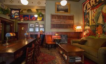 McMenamins Hotel Oregon