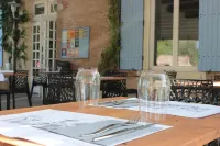 薩拉德雷斯餐廳飯店