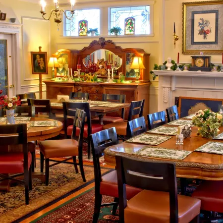 Big Yellow Inn