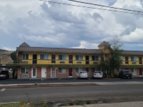 Interstate 8 Motel Hotels in Lakeview