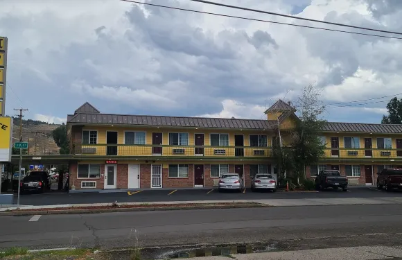 八號州際公路汽車旅館