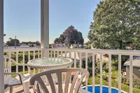 New London Hideaway Near Beaches and Local Spots!