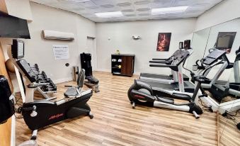 Pearl Street Hotel & Suites