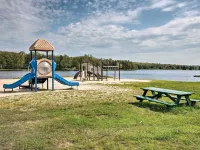 Game Room, Community Beach: Pocono Home! Hotels in Tunkhannock Township