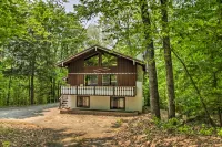Swiss-Style Chalet w/ Fireplace - Near Story Land! - balcony