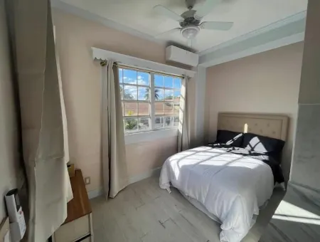 LUX 4- Cozy 1-bed 1bath w/ WiFi, AC in a beautiful neighborhood in Nassau city Отели рядом с достопримечательностью «Pirates of Nassau»