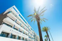 سبلندد أوتل كامارجو فنادق في 