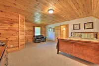 'a Bit of Heaven' Cabin < 13 Miles from Boone! - Wifi