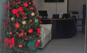 Hotel & Suites Punto Oriente