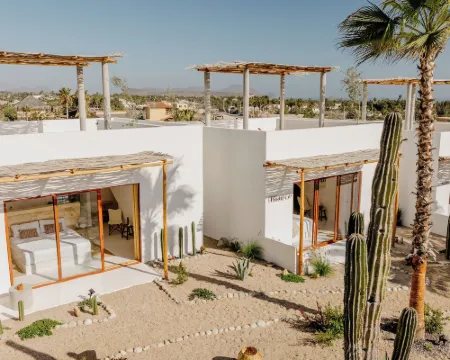 CASA BLANCO MADERA Hoteles en Todos Santos