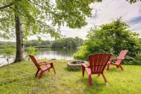 Lakefront Connecticut Retreat Near UConn - parking