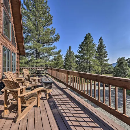 Lazy Beaver Lodge Pagosa Cabin w/ Deck, Fire Pit