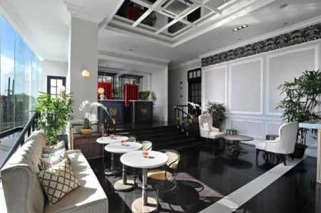 Brava Suites by Zia Surabaya