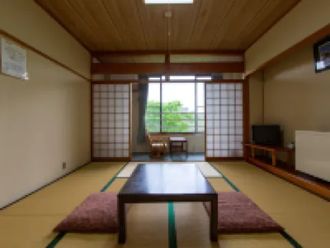 國民宿舍 惠那山莊 鄰近JR惠那站的酒店