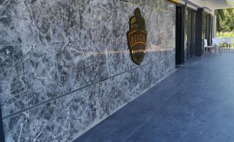 Deluxe Beach Residence