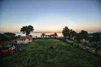 Irida Beach Resort Suites - Bergblick