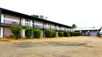 Snow Season Motor Inn