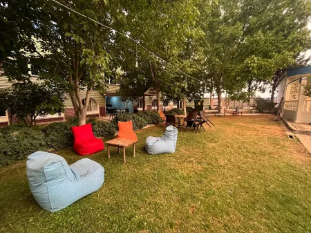 Kılıç AirPort Otel Отели в г. Dokuz Eylul Mahallesi