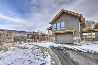 Luxe Home w/ Patio & Pool Access in Silverthorne! - Country Houses
