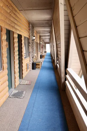 Rocky Mountain Lodge