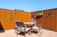 Cozy Casita with Private Courtyard and COLD A/C in East Tucson