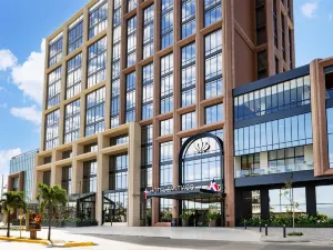 Hotel Santiago, Curio Collection by Hilton