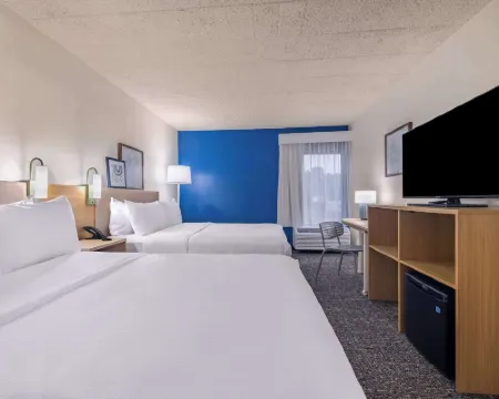 Spark by Hilton Clarks Summit Hotels in South Abington Township