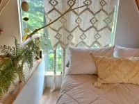 Magic Mushroom A-Frame Cabin with wood-burning hottub