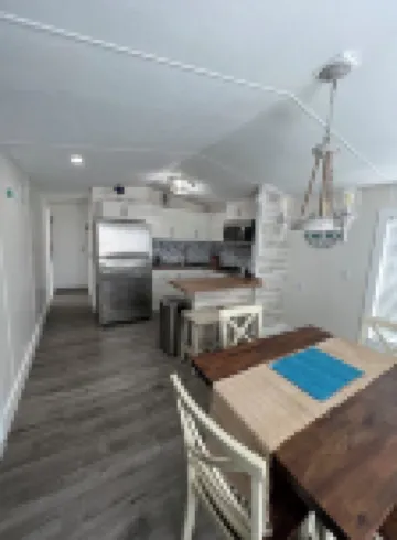 Spacious cottage - the Calusa campground-keylargo-pool