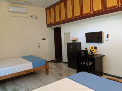 Bluemoon Bungalow Отели в г. 