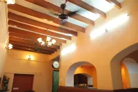 Le Apex Tharavaadu