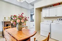 Zanesville Apartment w/ Porch - 3 Mi to Downtown! - Parkering