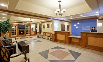 Holiday Inn Express & Suites Bay City
