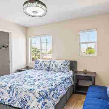 Casa Campo 5BR Desert Oasis w/ Pool, Firepit, & Outdoor Lounge Rooms