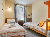 No. 62 at Gadlys House - Apartments