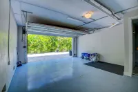 No Bunks-King Beds, Private Pool & Beach Access, TVs in Bedrooms