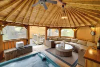 'Moose Lodge' Cabin w/ Entertainment Gazebo! - Homestays