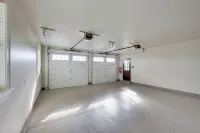 Patio and Yard Newly Built Retreat in Ronks! - parking