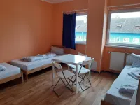 2-Rent Group Hostel Rooms&Apartments Tub19A - Apartments