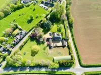 Cotswolds heaven,  feed the alpacas and relax in luxury cottage with hot tub