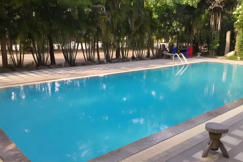 Thong Paeka Hotel