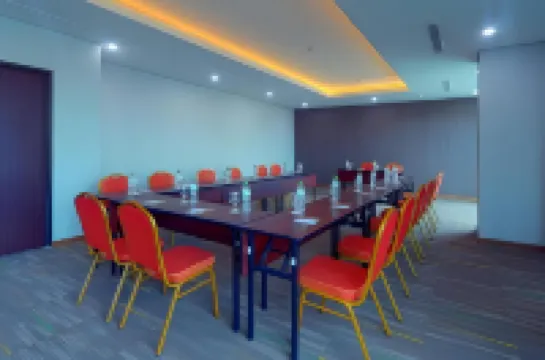 爪哇荷花家麼北酒店