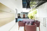Sutan Raja Villa Kuningan Hotels in Beber