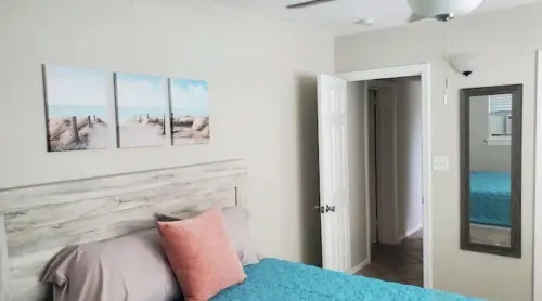 Pensacola House 3br/2ba Eaton Place. Ping Pong Table. Pet-Friendly fenced yard