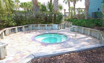 Ocean Hibiscus Retreat For 8