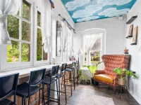 Bunk & Brew Historic Lucas House - Hostel Hotels in Bend