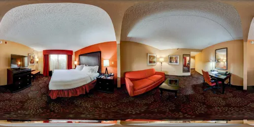 Holiday Inn Express & Suites Tyler South