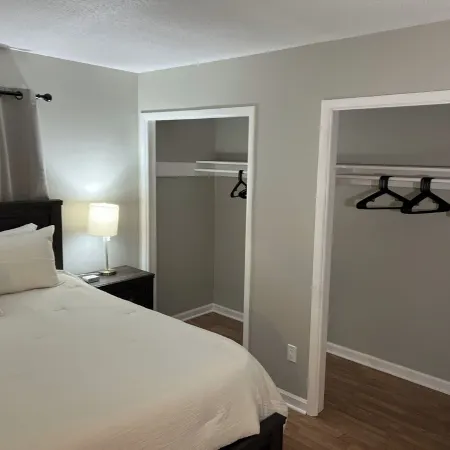 Spacious 2-bedroom townhouse-style apartment located in the center of Dothan.
